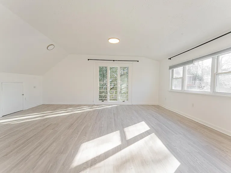 516 North St — Photo 18