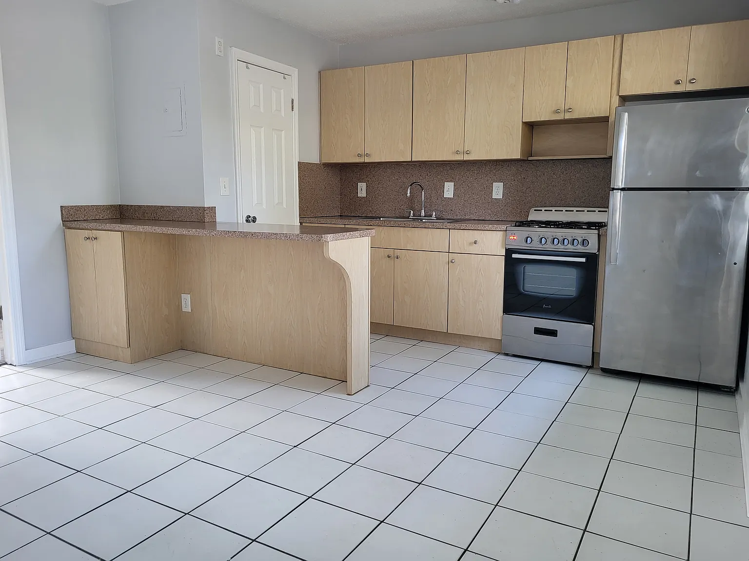 1 bed, 600 sqft, $1,385 — Photo 1