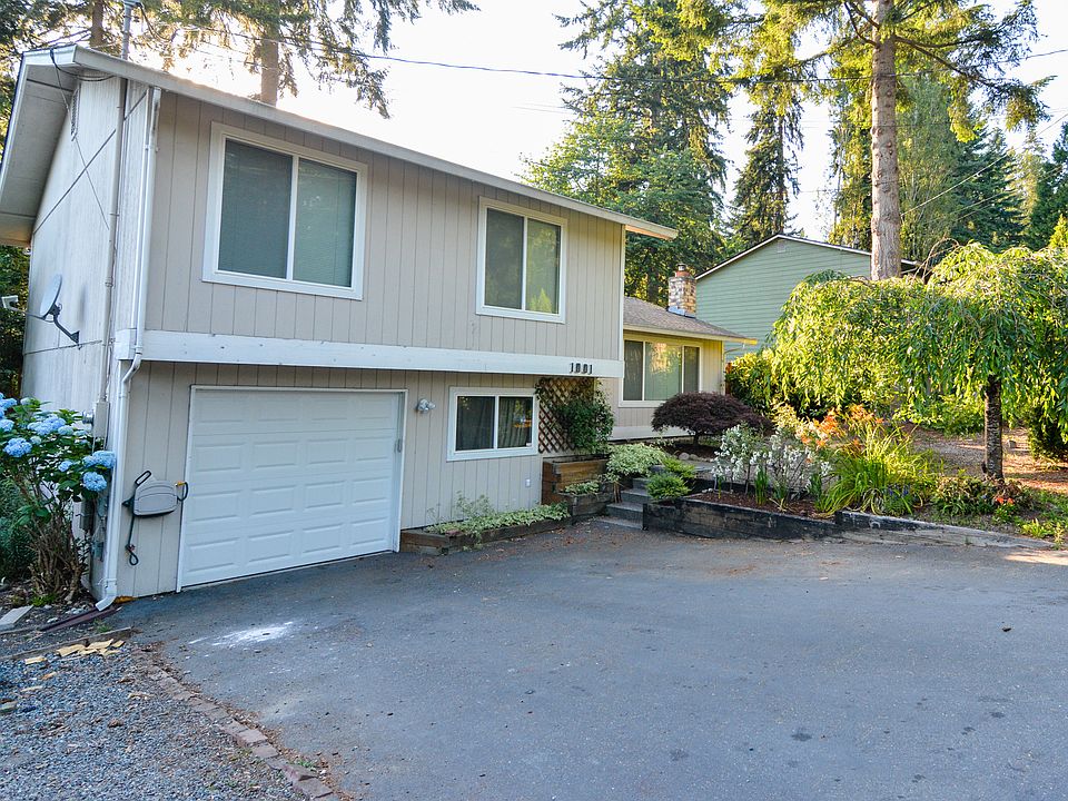 1st image of 1001 212th Ave NE