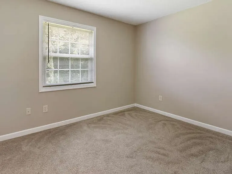 The Meadows Apartments — Photo 9