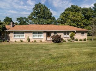 2042 Edwardsville Galena Rd, Georgetown, IN 47122