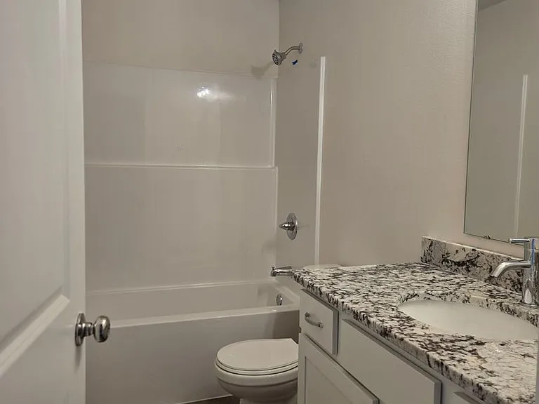 1609-1615-1654 Aspen Ct — Photo 6