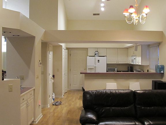 Kitchen / breakfast area