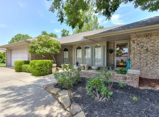 9020 Candlewood Dr, Oklahoma City, OK 73132