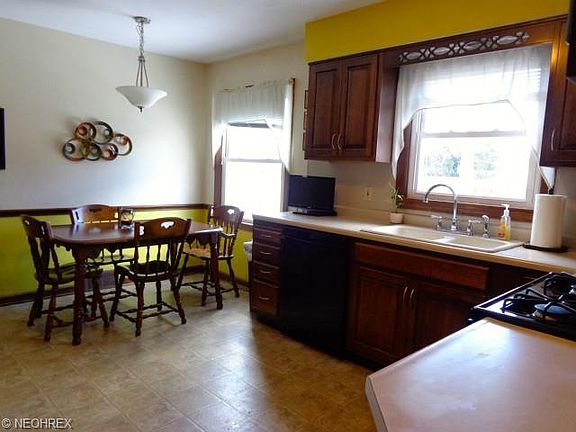 5th image of 5012 Firnley Ave