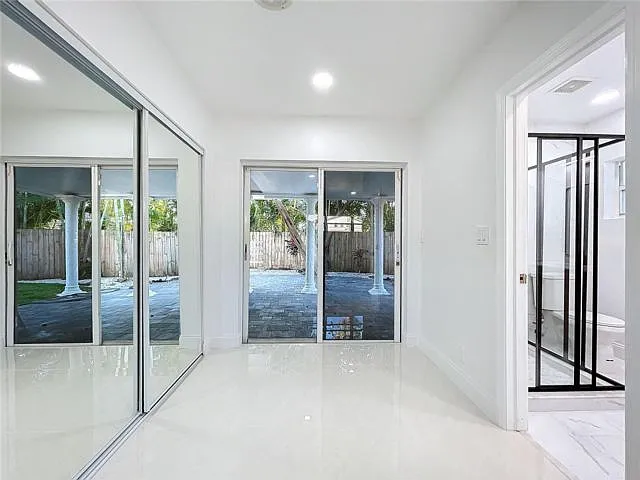 2836 NW 11th Ave — Photo 17