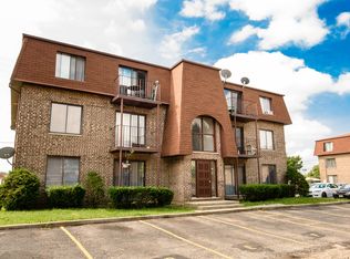 1543 S Ardmore Ave APT E, Villa Park, IL 60181