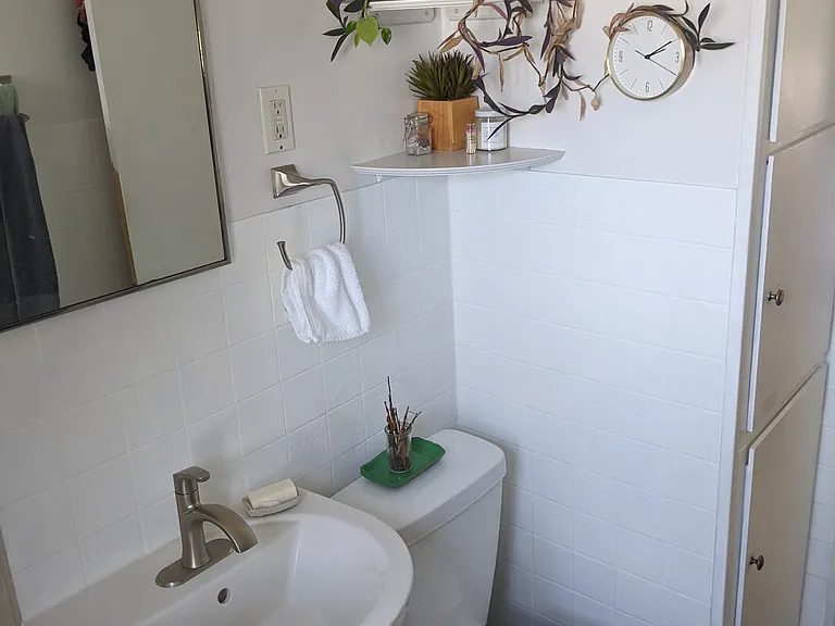 141 Leon St — Photo 13