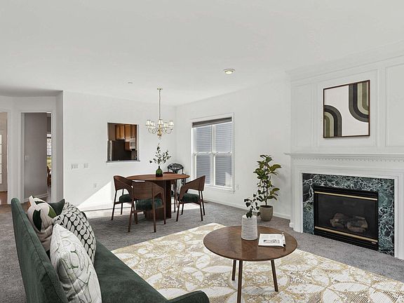 3rd image of 24 Goose Creek Cir