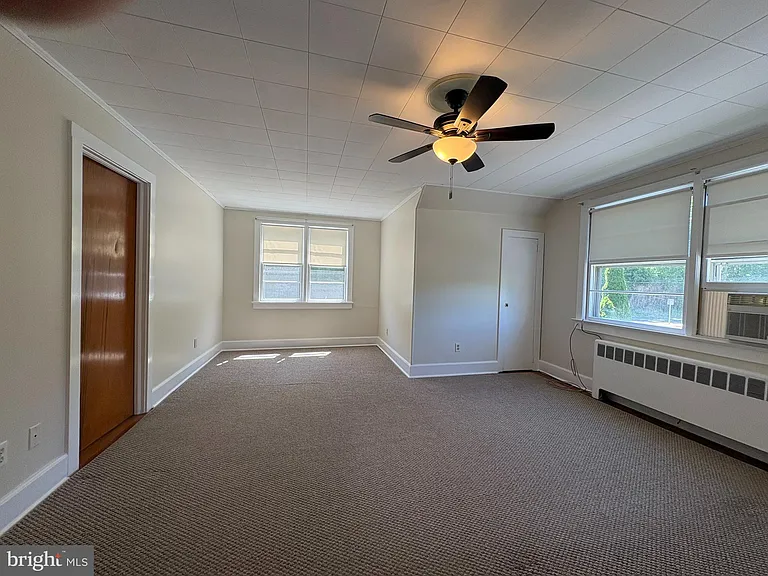 343 S Main St — Photo 2