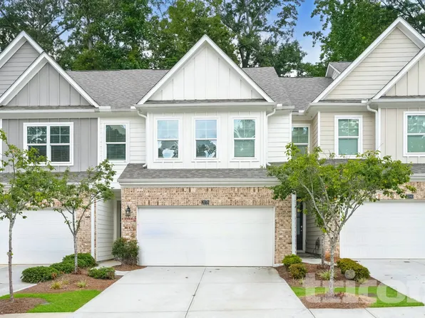 2070 Rosemary Park Ln, Lawrenceville, GA 30046