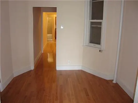 Rented by Luxor Homes & Investment Realty | media 34