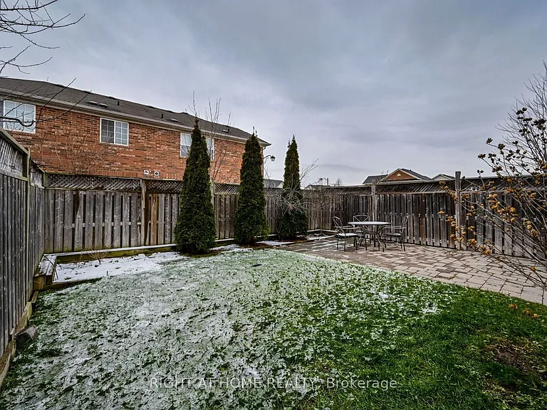 842 Luxton Dr — Photo 41