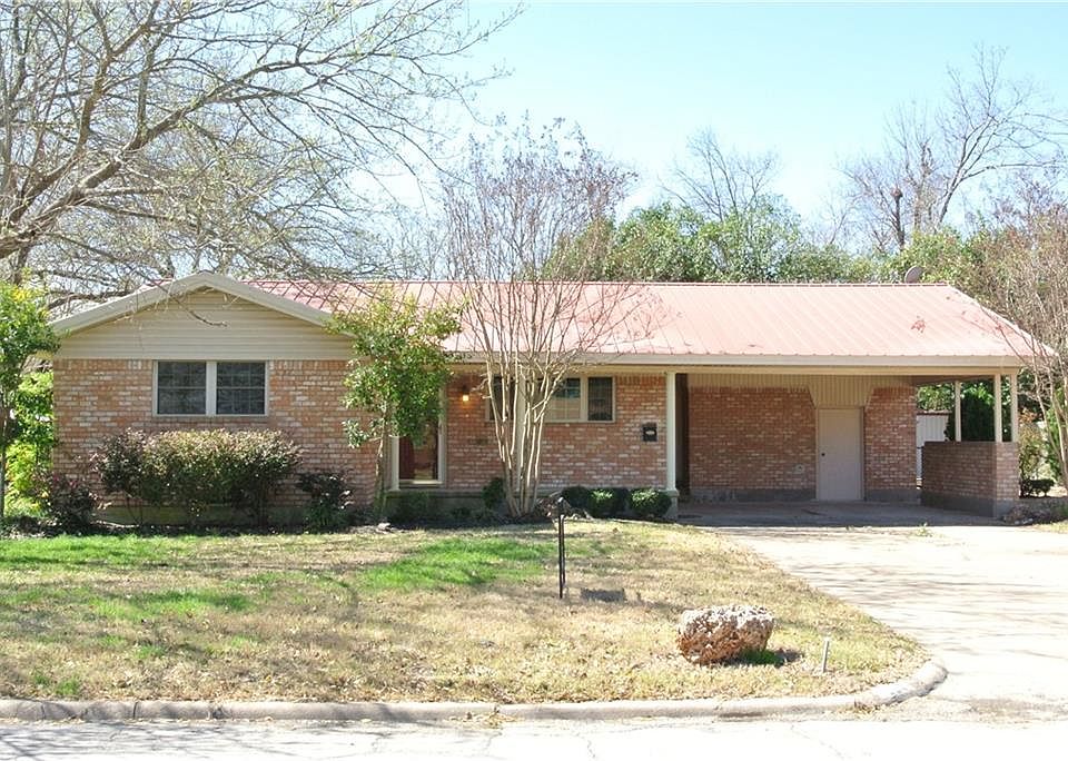 1st image of 504 Monticello Dr