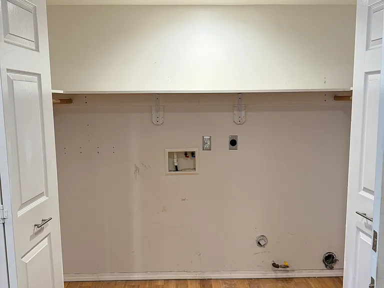 130 N Lincoln Ave — Photo 32