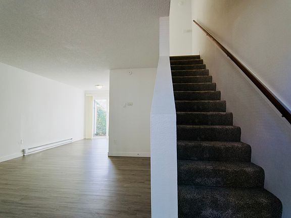 3rd image of 5111 SW Beaverton Hillsdale Hwy APT A