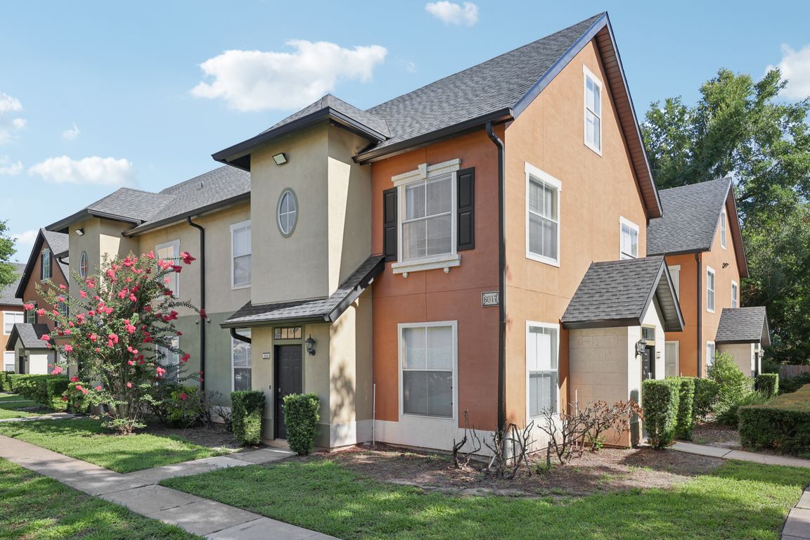 Westgate Dr-1806-001.jpg