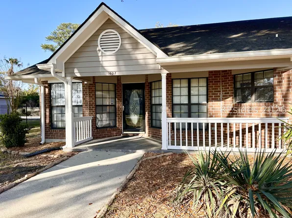 1037 Otter Cir, Beaufort, SC 29902