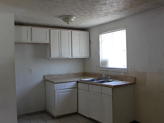 4th image of 3371 Bruceton Ave
