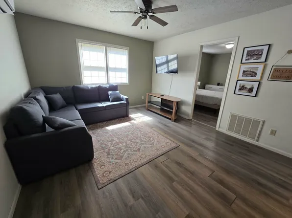 115B Holly Dr, Saint Robert, MO 65584