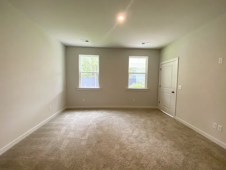 55 Lockwood Dr — Photo 15