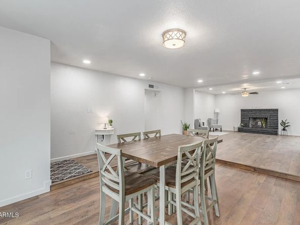 2253 S Emerson