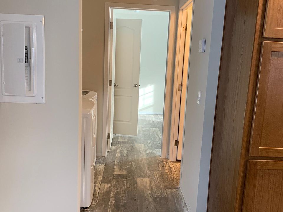 1st image of 34 Parakeet Hill Dr