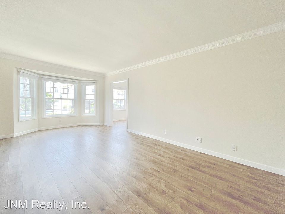 1st image of 1001 S Shenandoah St #1007