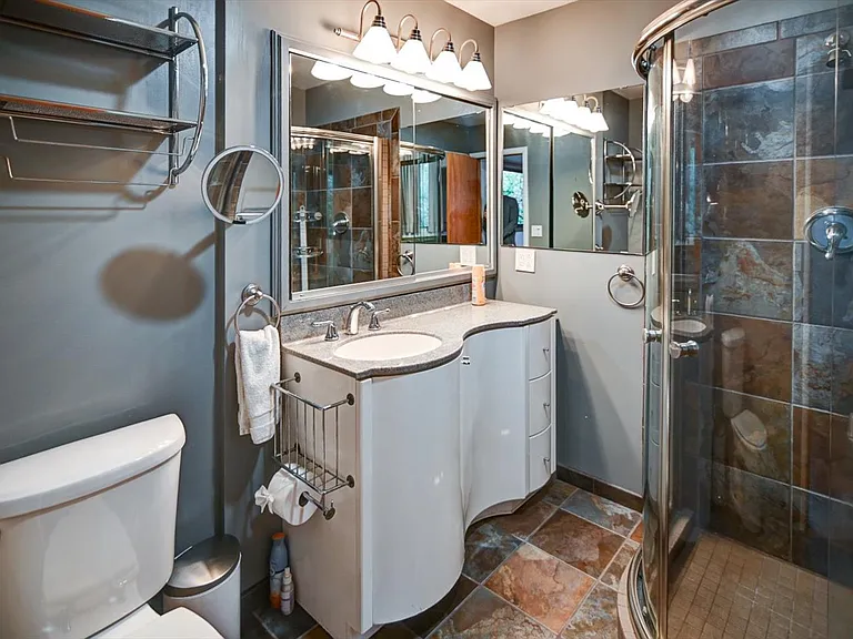 4746 Lafayette Dr — Photo 56