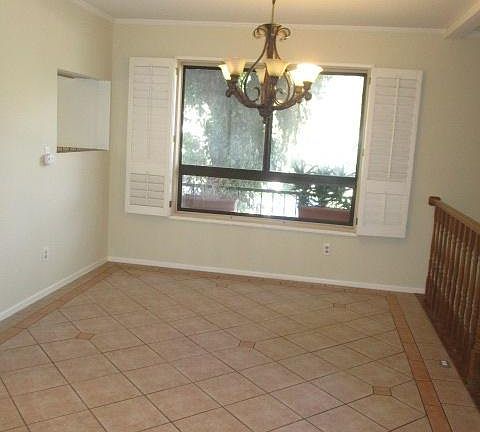 2nd image of 13404 Moorpark St