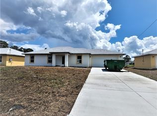 2505 35th St SW, Lehigh Acres, FL 33976