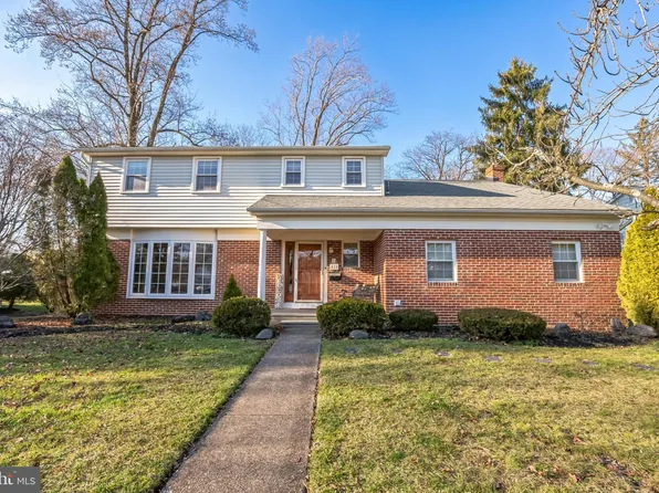 419 Barby Ln, Cherry Hill, NJ 08003