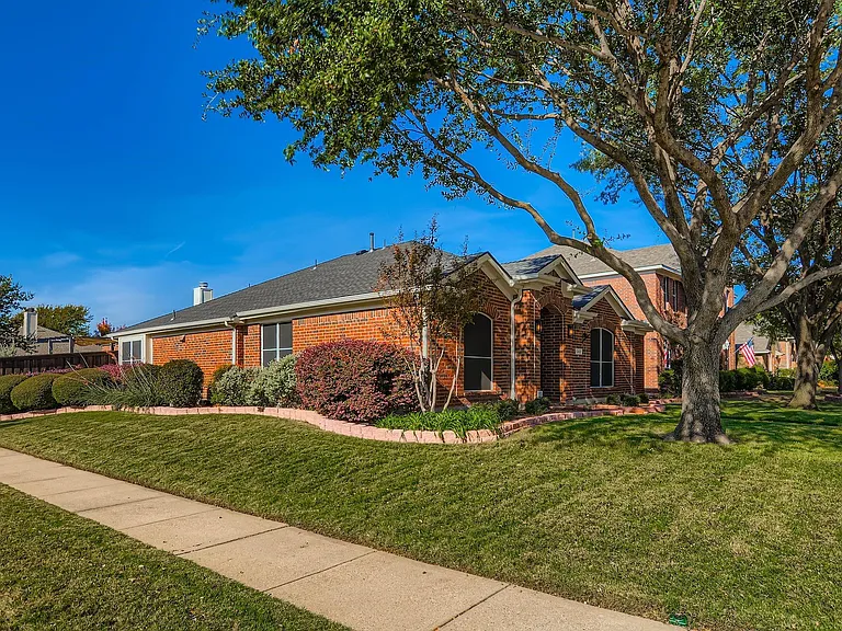 12407 Hawk Creek Dr — Photo 29