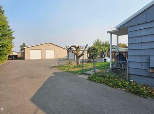 415 E Hattie Ave, Coeur D Alene, ID 83814