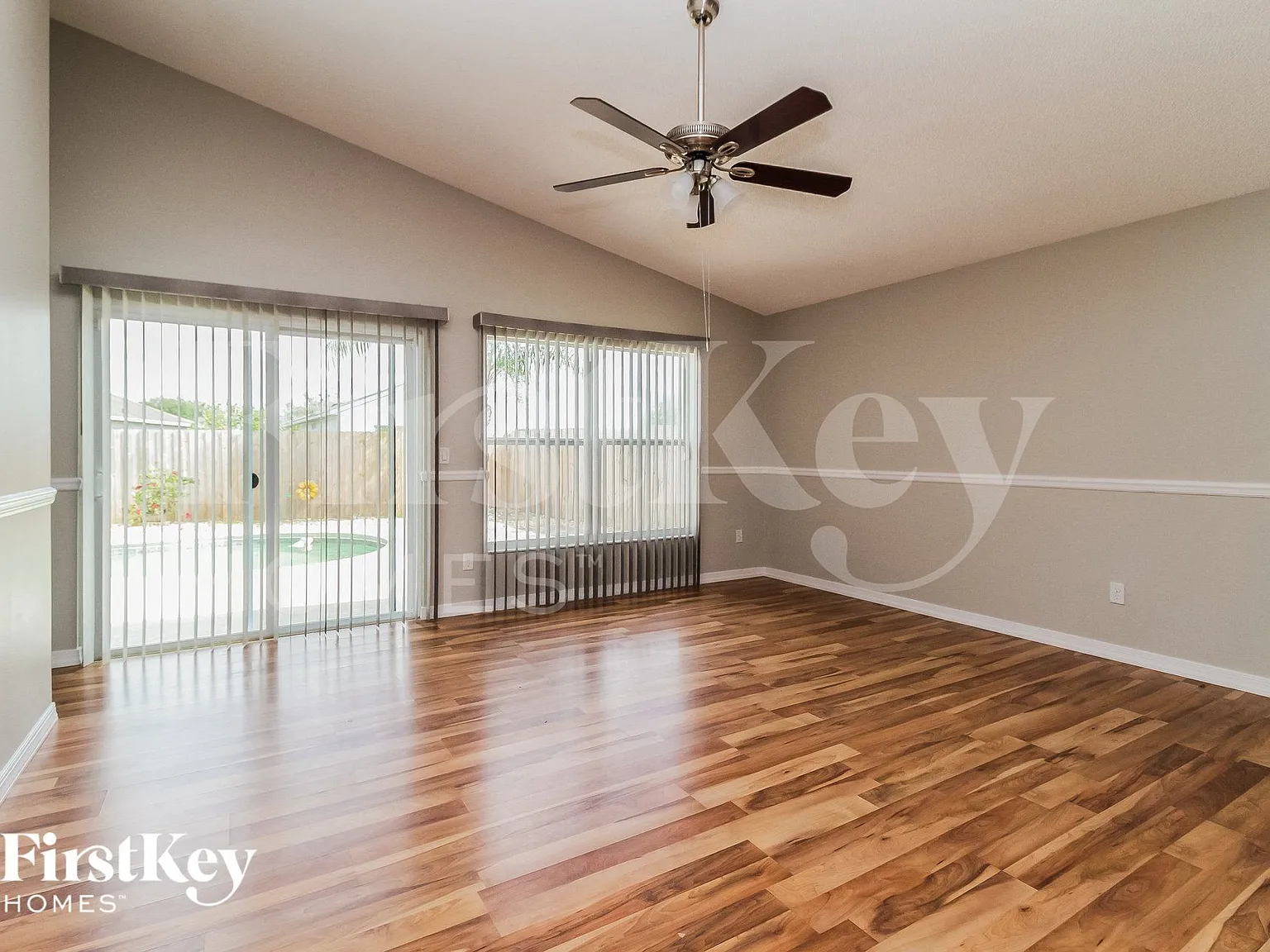 4 bed, 2.0 bath, 1929 sqft, $3,000 — Photo 3