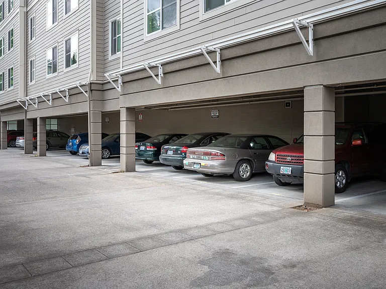 Buckman Heights — Photo 37