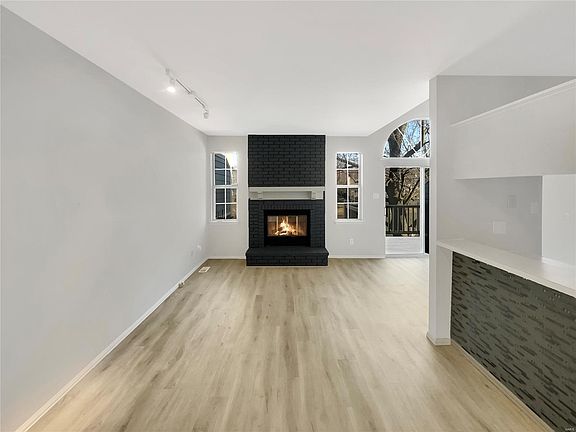 2nd image of 12126 Autumn Lakes Dr