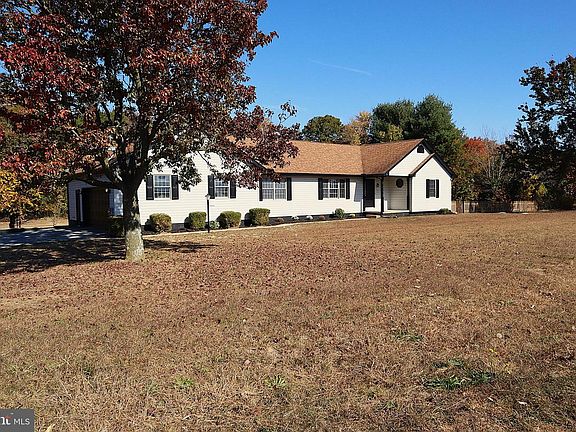 3rd image of 1127 Roesville Rd