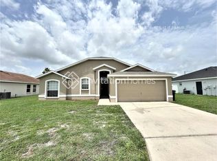 2952 Coach Lamp Rd, Mulberry, FL 33860