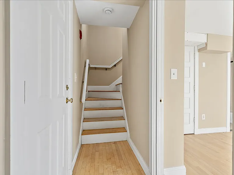 10 Green St #4J — Photo 3