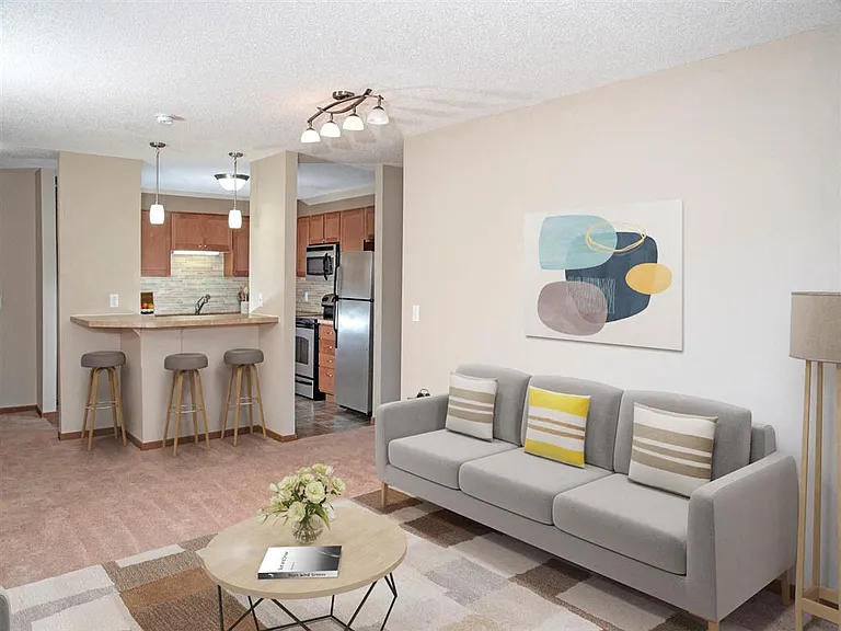 Creekside Apartments — Photo 22