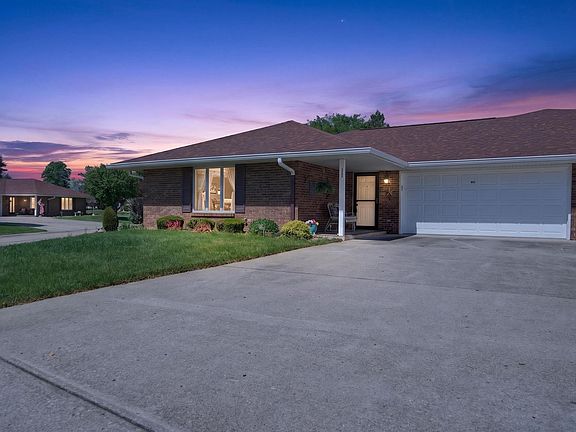 2nd image of 865 E Bell Dr