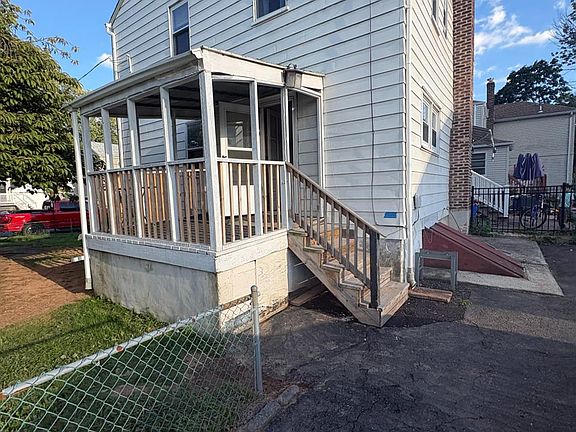 3rd image of 163 Winchester Rd