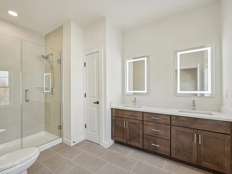 4 Kelly Ct W — Photo 9