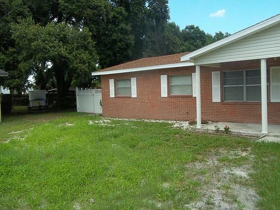 2nd image of 4410 Faye Cir E