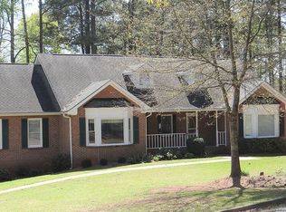 1115 S Jeff Davis Dr, Fayetteville, GA