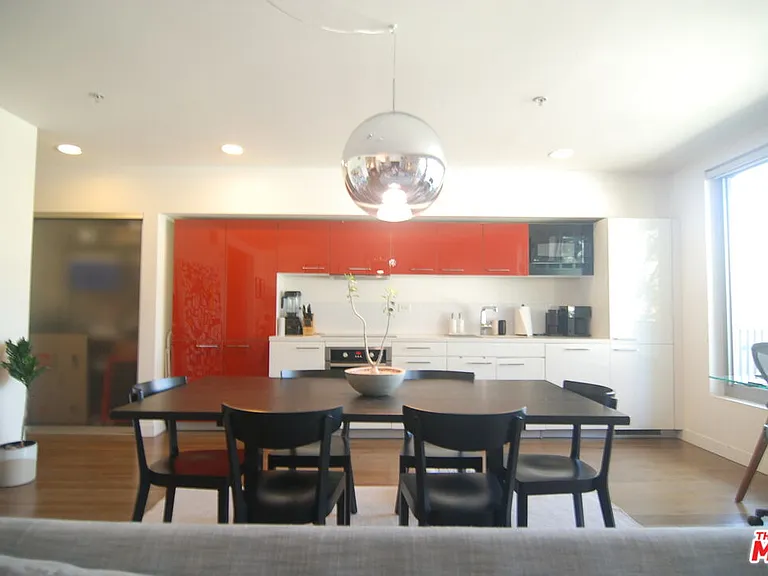 901 S Flower St #505 — Photo 10