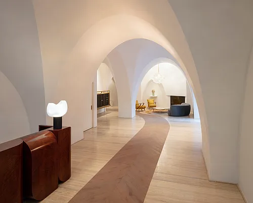 Sold by Corcoran | media 23