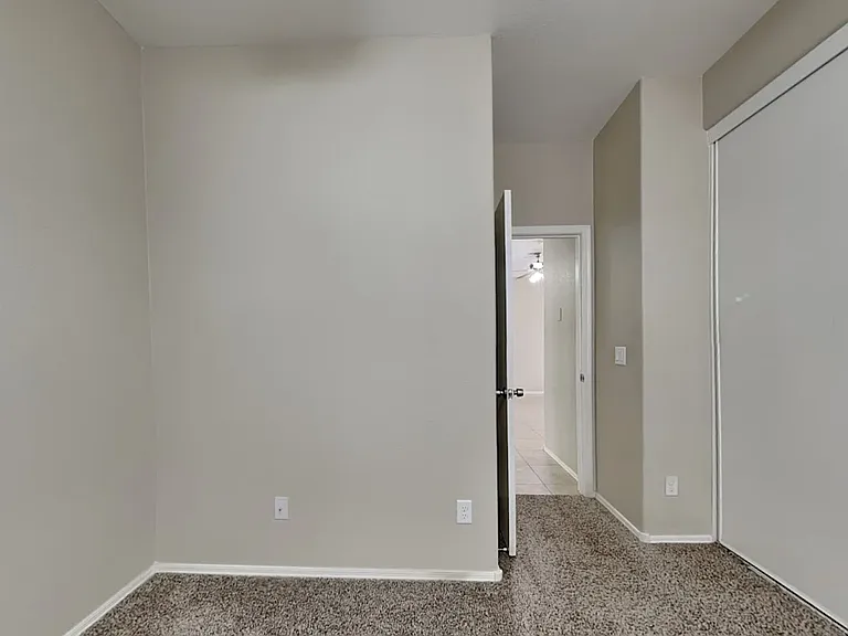 13178 W Calavar Rd — Photo 2