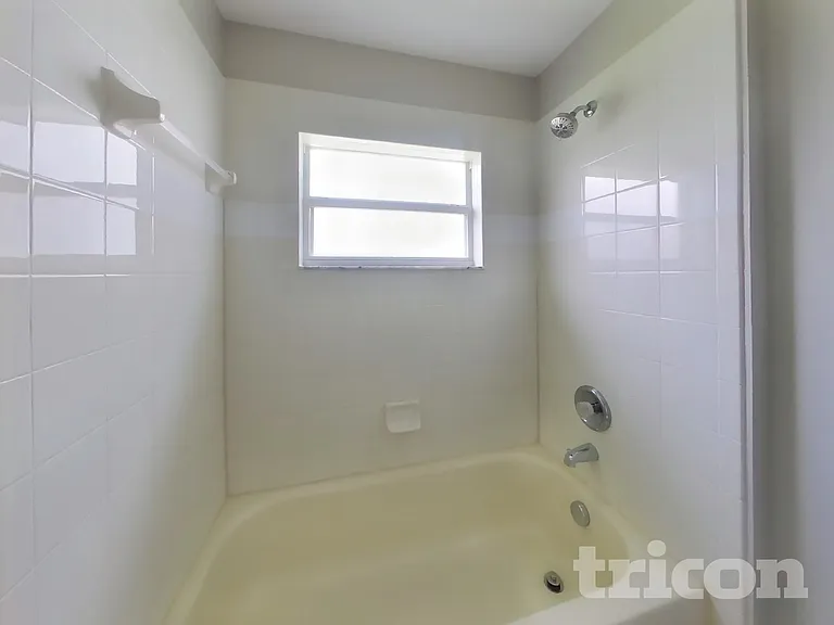 3418 Thistledown Ln — Photo 13